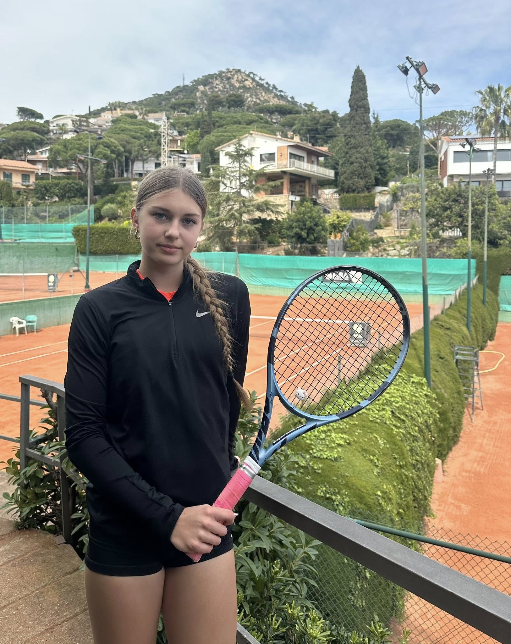 Read more about the article Maja Kabzińska trenuje w Barcelonie – kolejny krok w rozwoju sportowym